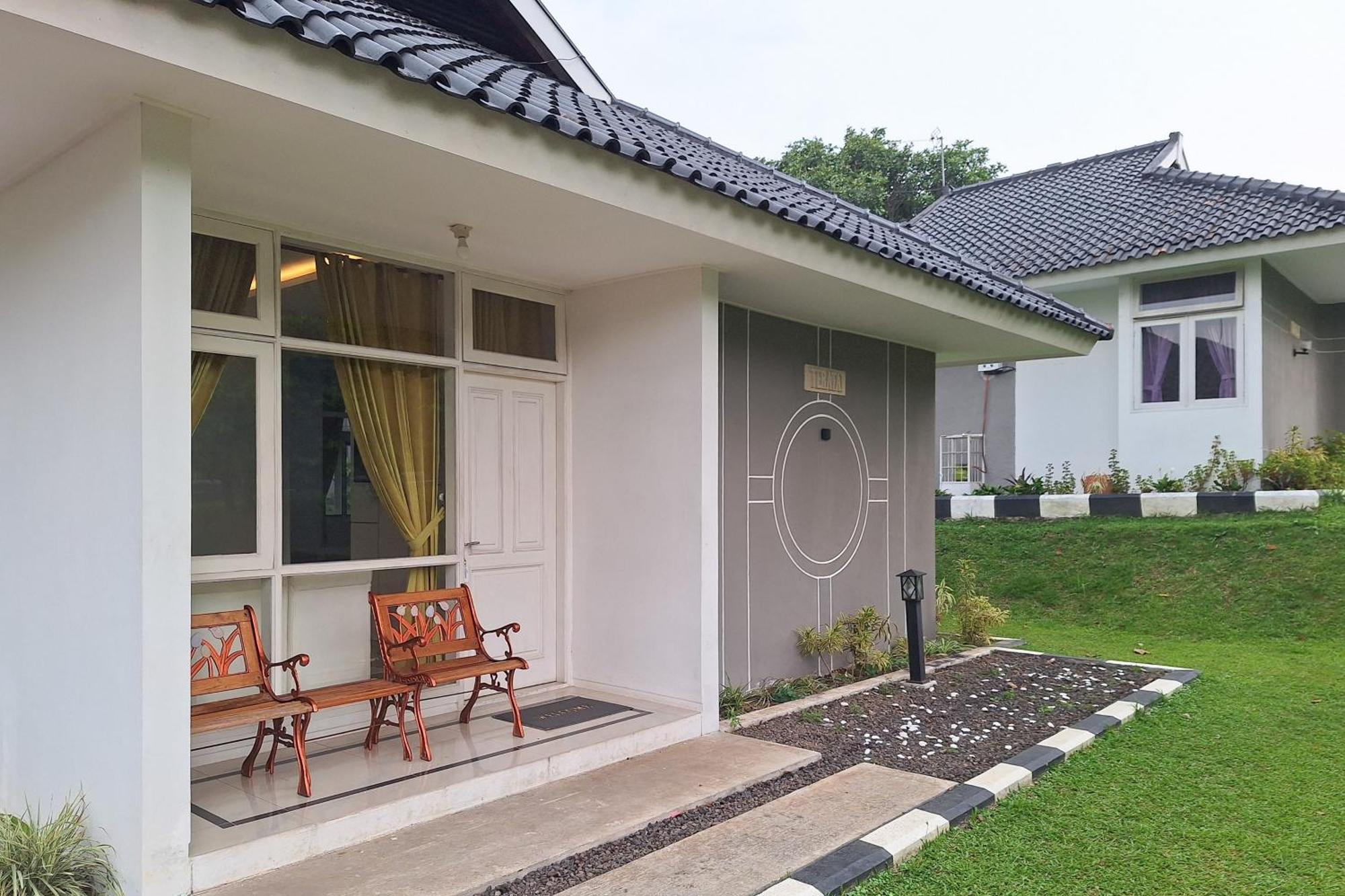 Reddoorz Resort At Tridaya Cisarua Puncak Eksteriør billede