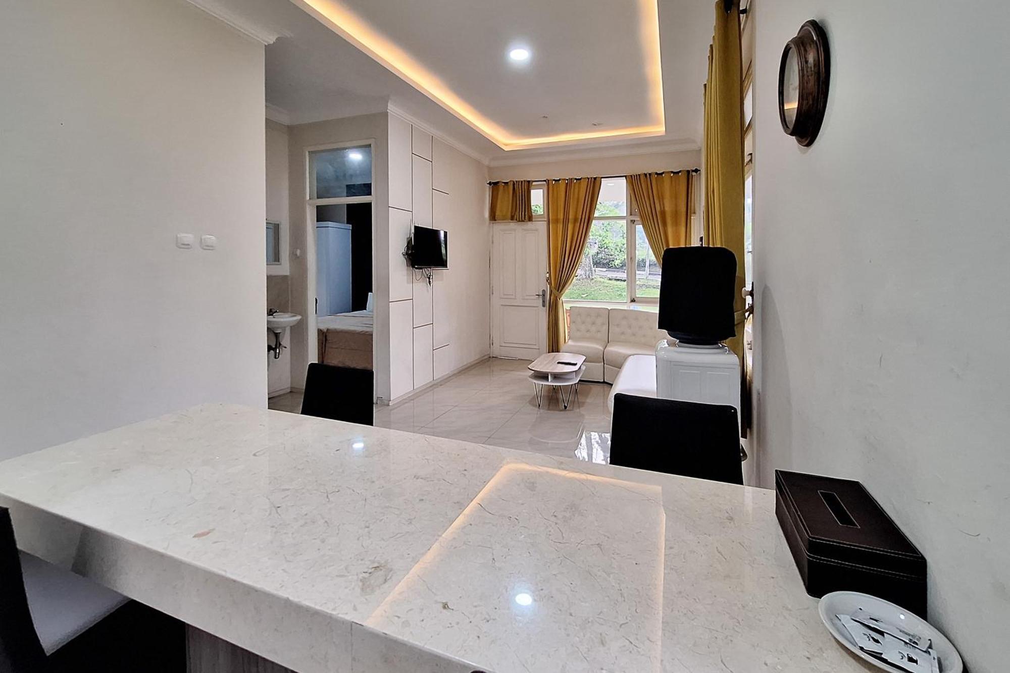 Reddoorz Resort At Tridaya Cisarua Puncak Eksteriør billede