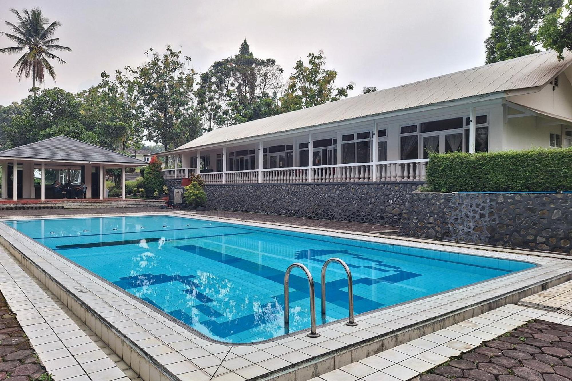 Reddoorz Resort At Tridaya Cisarua Puncak Eksteriør billede