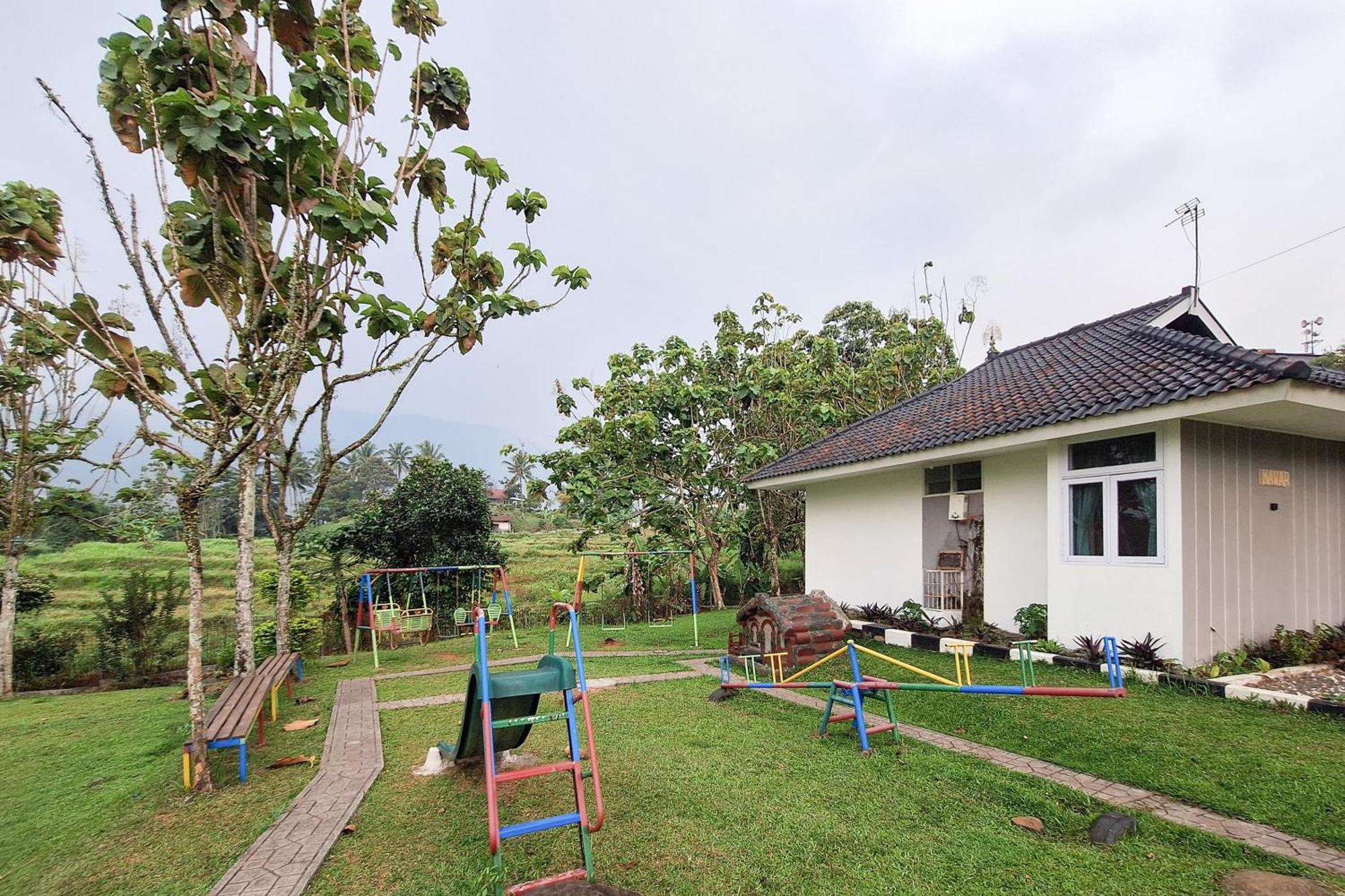 Reddoorz Resort At Tridaya Cisarua Puncak Eksteriør billede